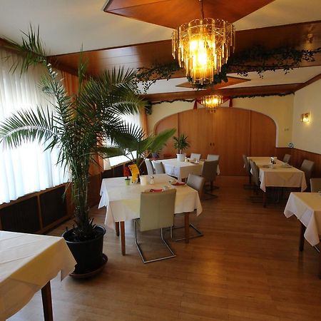 Hotel Pension Leiner Neusiedl am See Bagian luar foto
